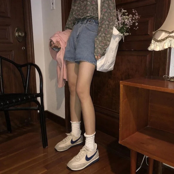 ins短裤女2021夏季宽松韩版学生高腰显...