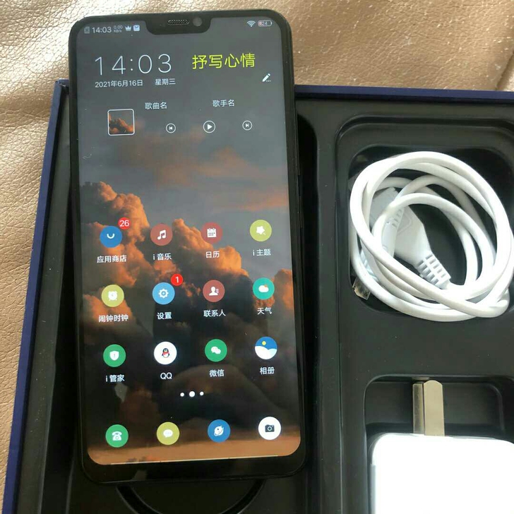 vivox21   6+64内存。只用了几...