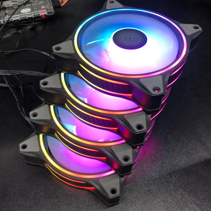 酷冷至尊12寸机箱风扇 四把打包出 非常新...