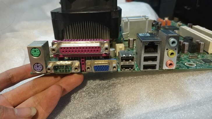 G41主板，2G内存，E6700 CPU自...