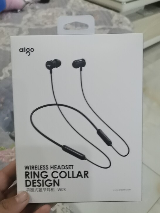 项圈蓝牙耳机几乎全新试用了一下充电一次音质...
