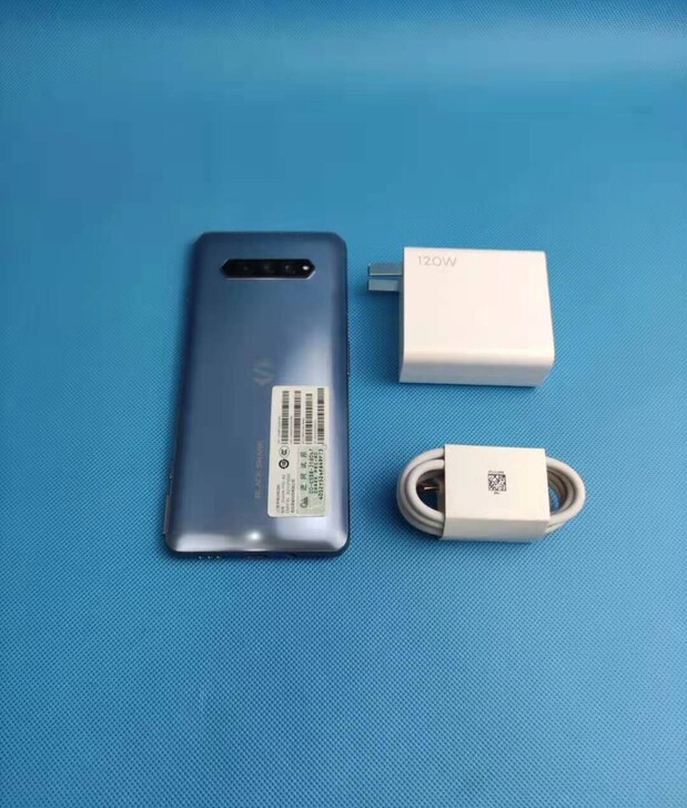 全新成色小米黑鲨4灰色8+128G正品原装...