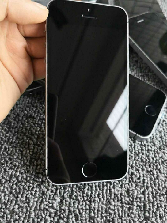 99新仅激活未使用苹果SE 插卡即用iPh...