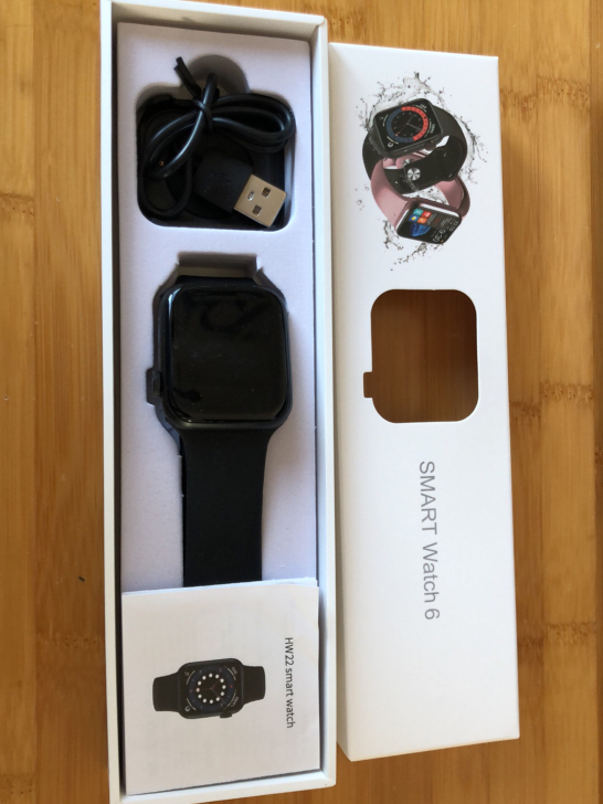 应该是国产智能手表吧 ，叫做wearfit...