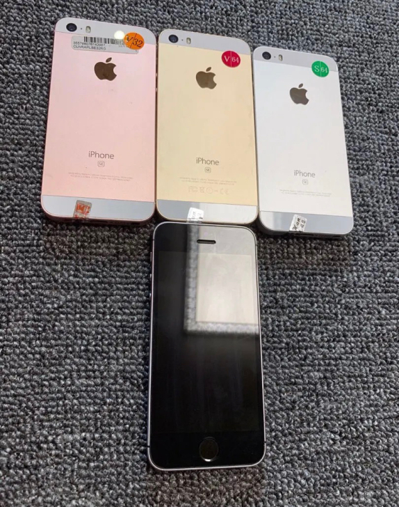 苹果iPhone SE  无敌小钢炮  无...