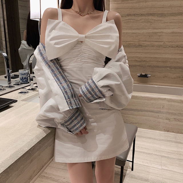 早安樊樊性感蝴蝶结吊带连衣裙收腰显瘦202...