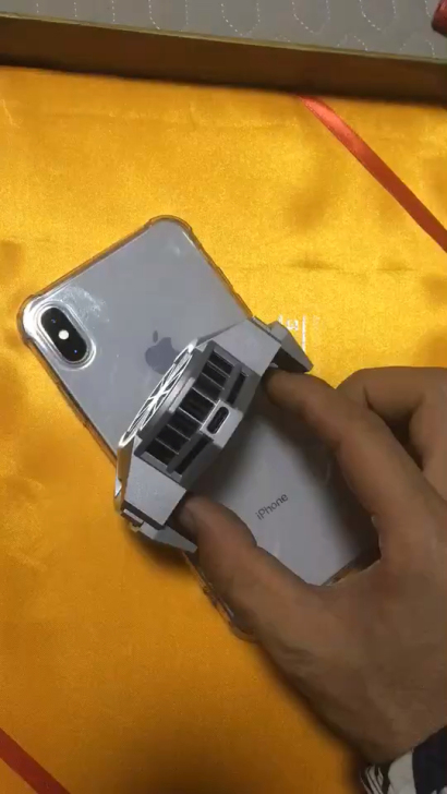 红魔、氘峰 手机背夹散热器