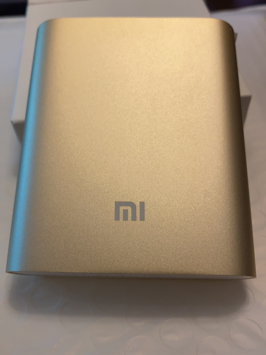 全新小米移动电源10400mah版。共二个...