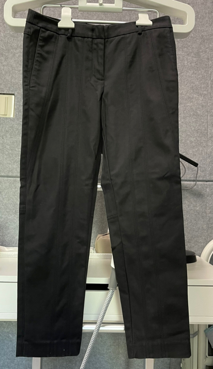 Calvin Klein黑色通勤裤。36码