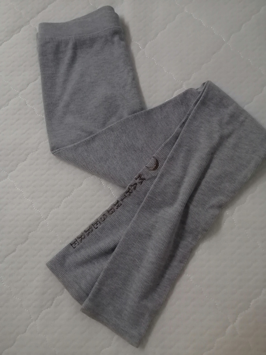 灰色薄款裤S 试穿过 买衣服送