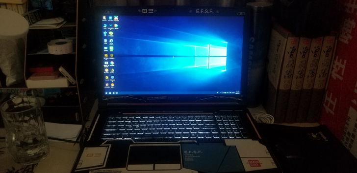 微星17.3寸i7游戏本。三星双通道16g...