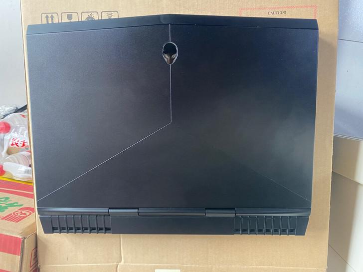 外星人P69F 成色好 1060 6G显卡