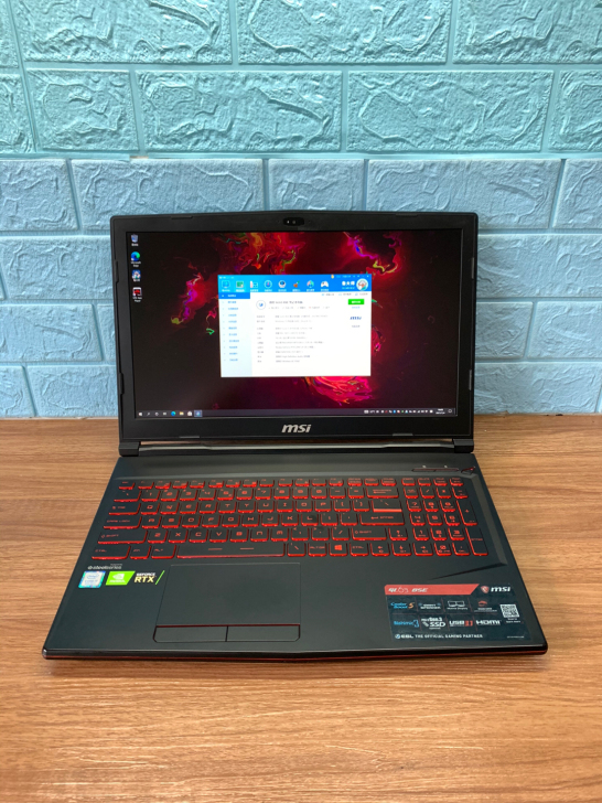 微星ge63 rgb 8se trx206...
