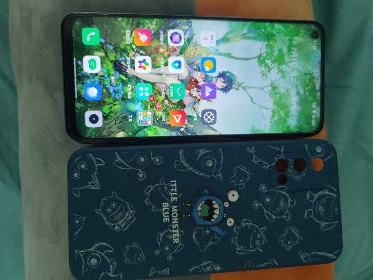 realme q2真我q2    银翼少年...
