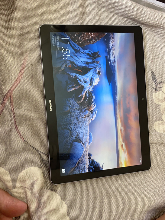 荣耀畅玩平板2. 9.6寸、型号AGS-W...