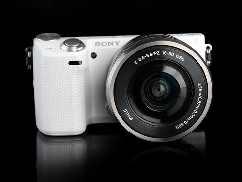 收 一台索尼nex5r 套机  价格700...