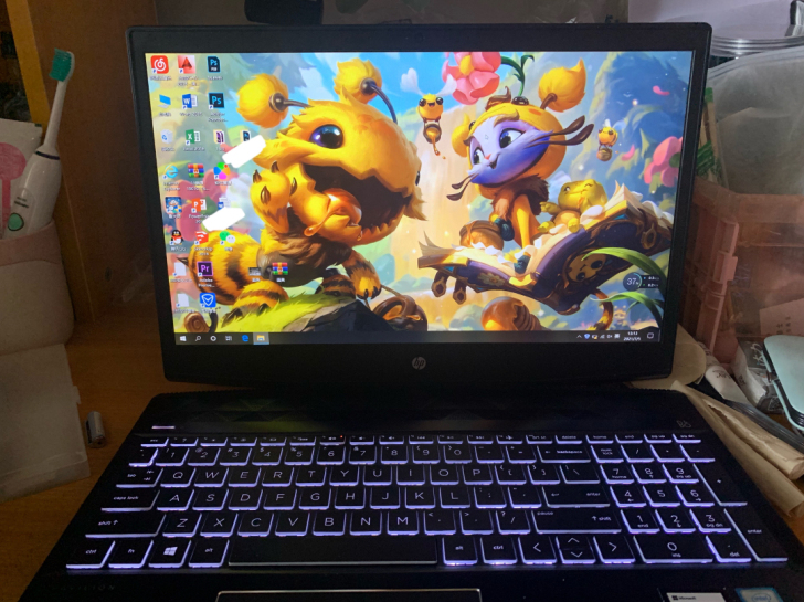 出闲置笔记本电脑,惠普游戏本,pr,ps都...