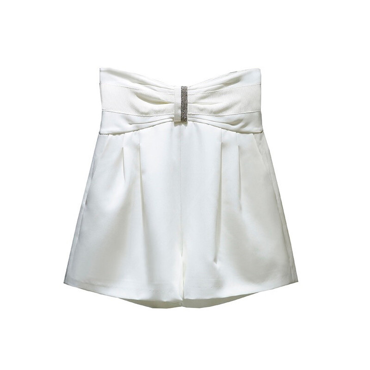 高腰白色夏季短裤镶钻款女裤品牌型号:无