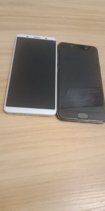 两部手机一起卖,闲置手机出,一部是vivo...