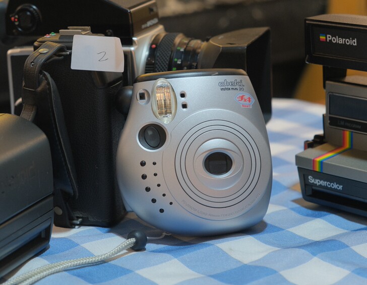 富士拍立得 mini20 成色新，所有功能...