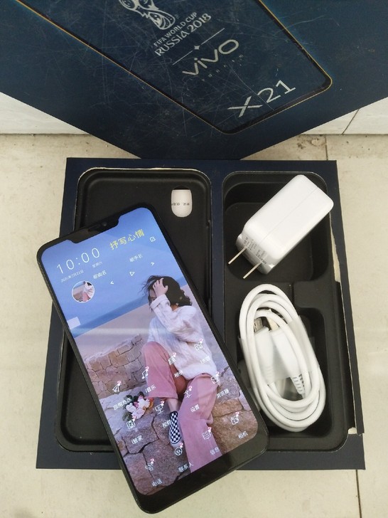 vivox21九九成新，手机自用