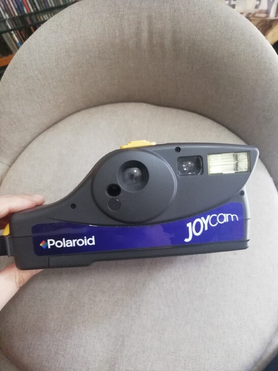 POlaroid相机 因为没有相纸 不知好坏