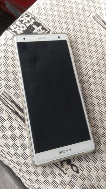 索尼xz2,4+64,淘宝买的日版单卡。