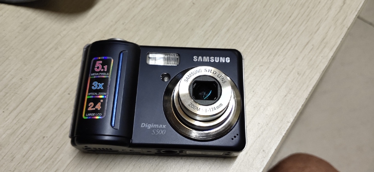 三星s500数码相机,成色不赖,正常使用,...
