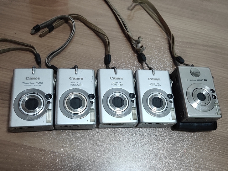 佳能IXUSV2 数码相机 分别还有ixu...