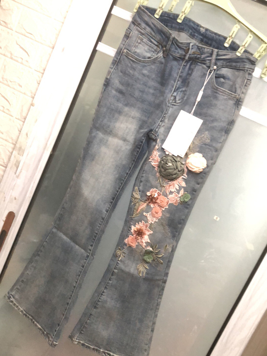 全新30码牛仔裤 一开始我也以为好夸张 但...