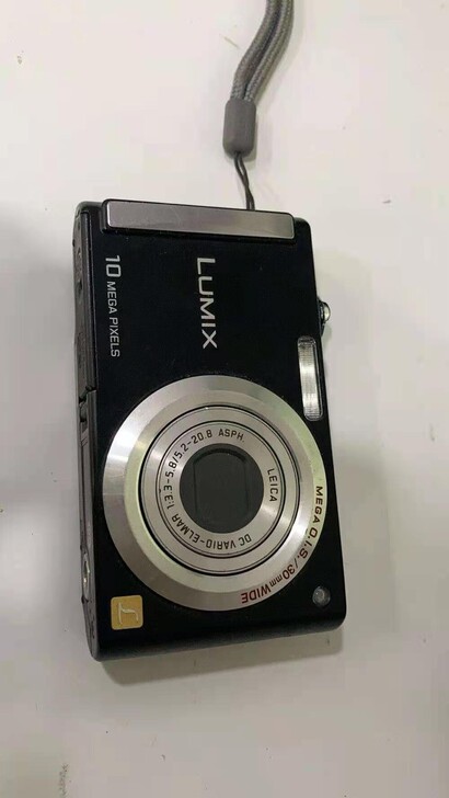 松下DMC-FS5数码相机出售 没有电池无...