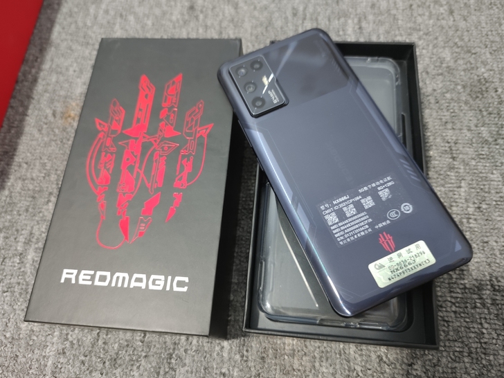 努比亚腾讯红魔6R游戏手机 8GB+128...