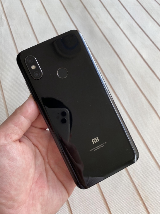 小米8 黑色 95新 128G 6+128...