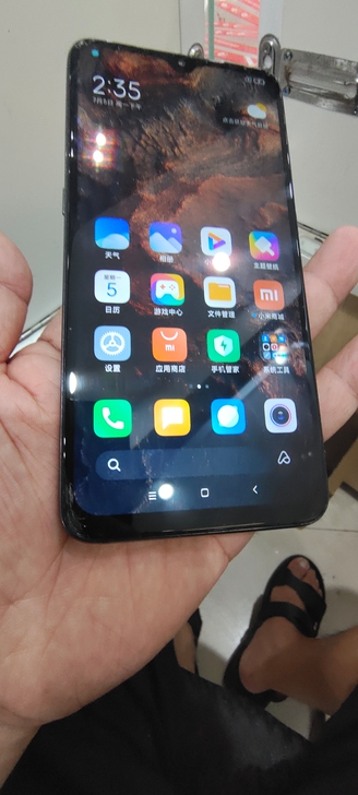 小米9 换过国产屏 现在除了屏幕外破外  ...