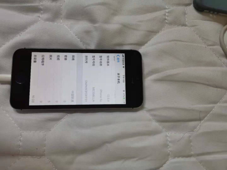 美版5s 16g 三网通  成色如图 电池...