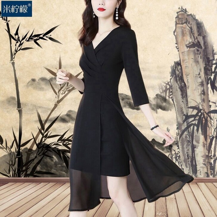 黑色气质高端显瘦名媛小黑裙 连衣裙女202...