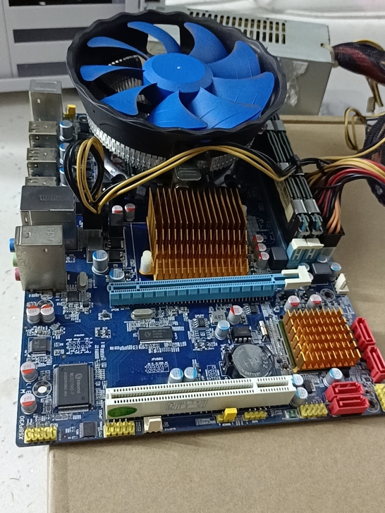 坏的x58主板,带双通8g内存6核CPU散...
