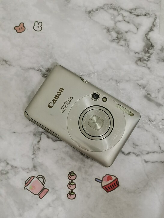佳能 ixus100 is 老数码相机 银色