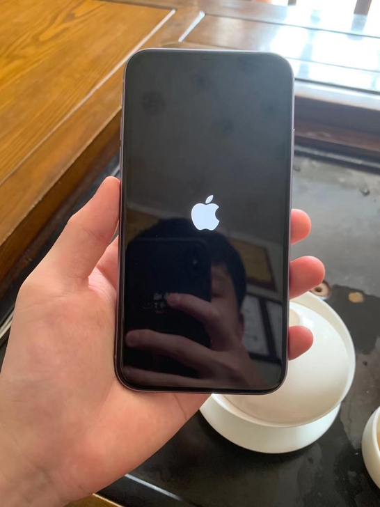 苹果  iPhone 11，128G，国行...