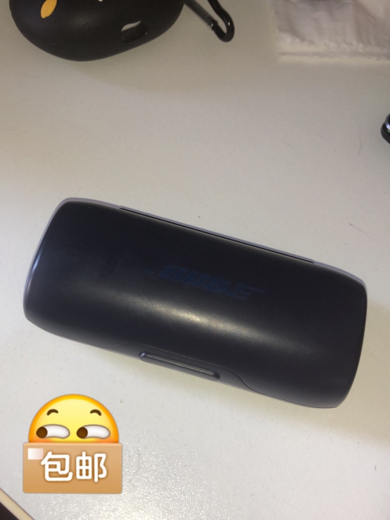 BOSE 充电壳有轻微使用痕迹 右耳耳机有...
