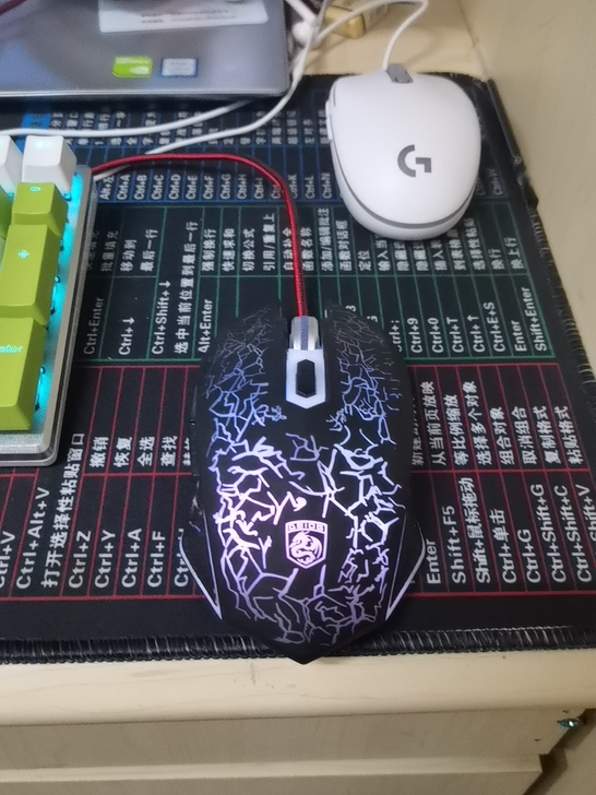 鼠标，八成新