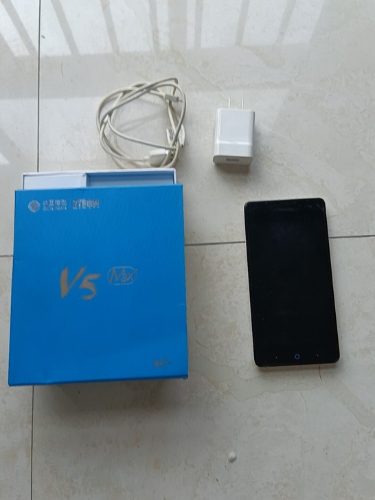 中兴手机V5Max,4G手机,淘宝600多...