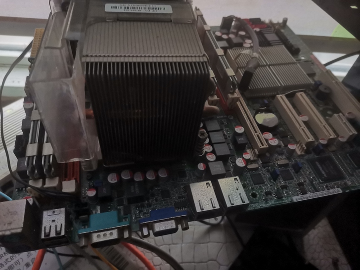 华硕z8na d6c主板加上两颗x5670...