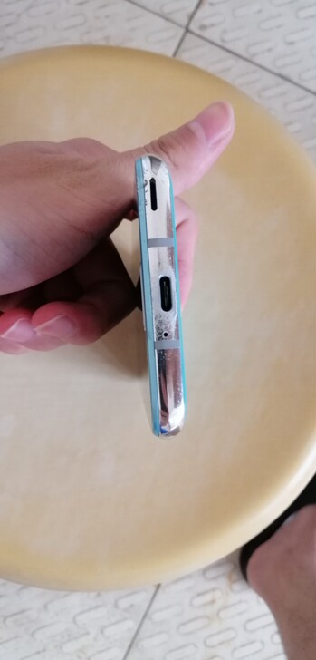 低价高配手机  夏普 R2骁龙845  1...