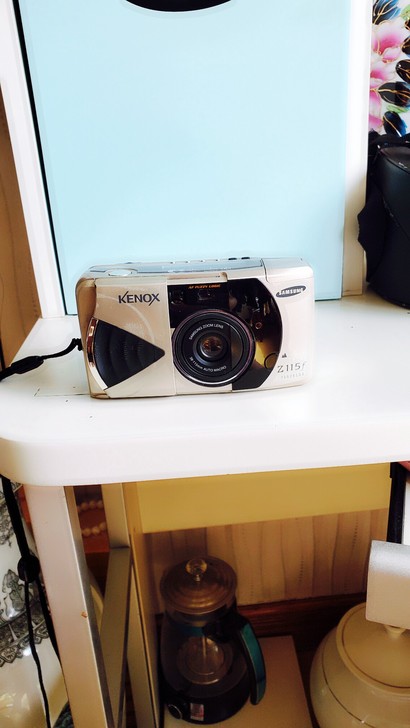 韩国三星胶卷照相机。