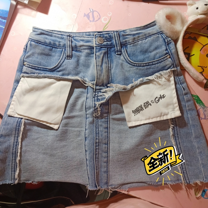 有理想潮社的短裙，可盐可甜很好看！全新的！...
