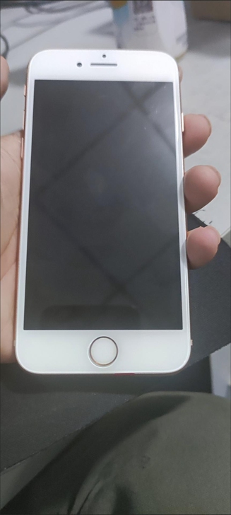 苹果8 64G 国行 爱思全绿 三网通