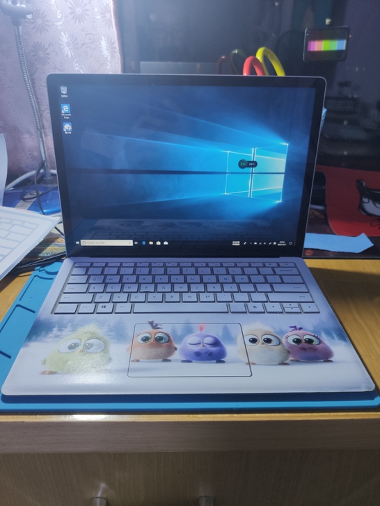 微软surfacelaptop,8+256...