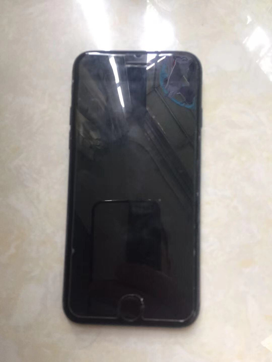 iphone7 32g 国行 所有功能都好...