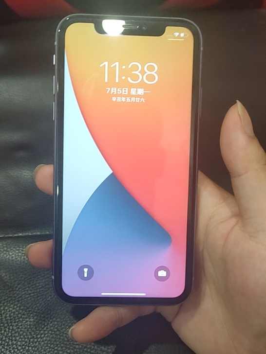 9成新紫色苹果  iPhone 11，容量...